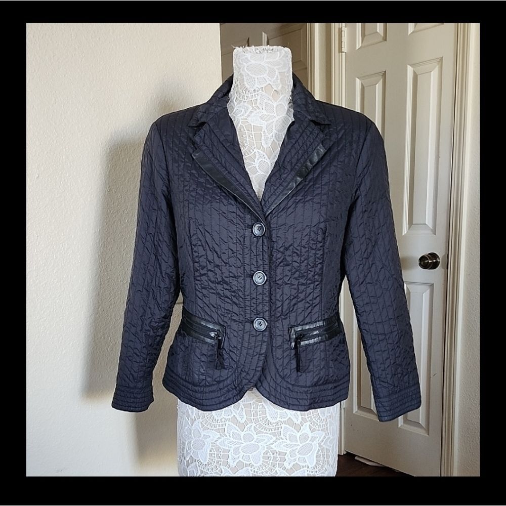 Armani Collezioni Tailored Fit Nylon Puffer Gorpcore Jacket Size 10 - Picture 1 of 12